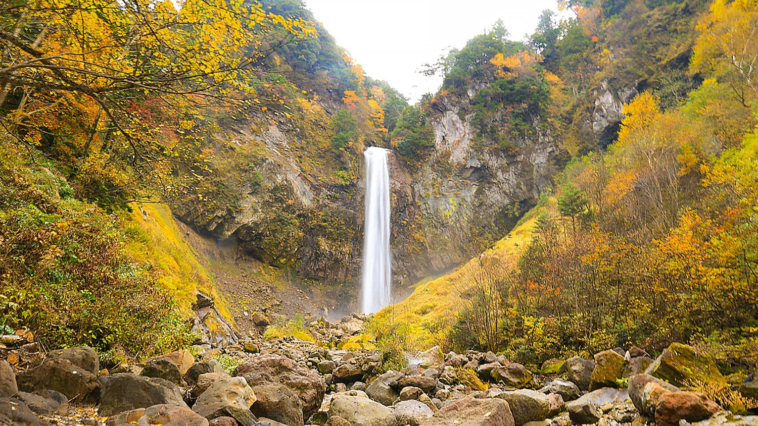 平湯温泉（平湯大滝）